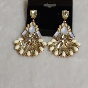 Bejeweled Pierced Chandelier Earrings Make a Statement‎